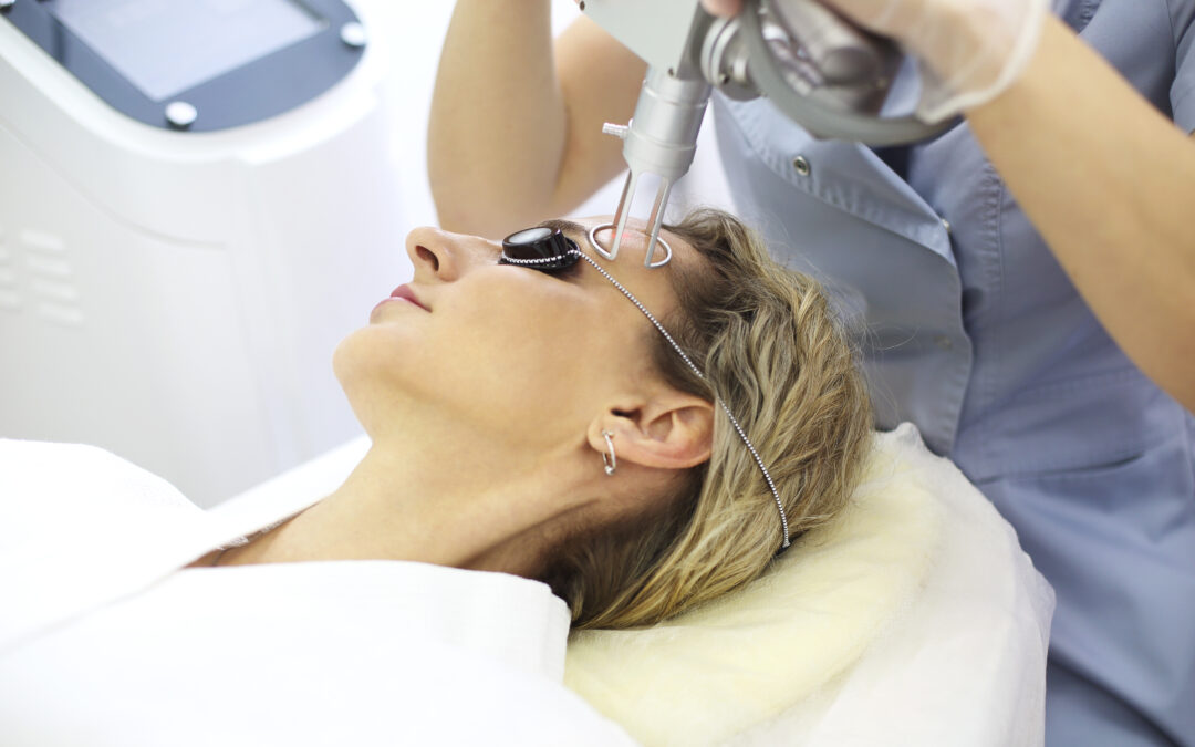 Laser Treatment to Tighten Skin: How It Works